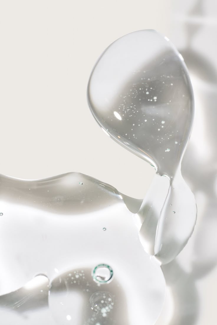 Collagen in Skincare: What It Actually Does (and Doesn’t)